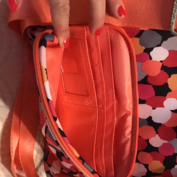 NWOT Vera Bradley hipster. Rare print. - Picture 3 of 7